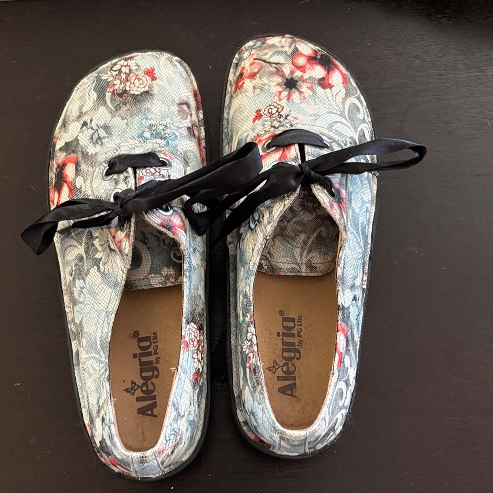 Alegria Floral Lace-Up Flats in Black, Gray, Red
